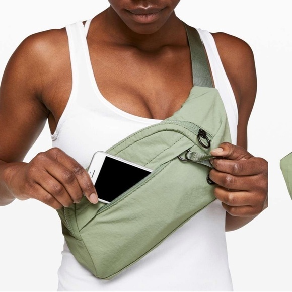 Lululemon On The Beat Belt Bag Dessert Green - Picture 1 of 9